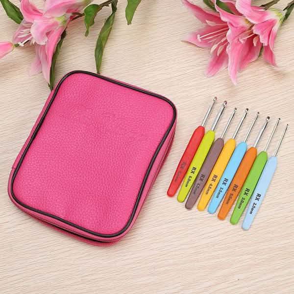 16 Piece Colored Crochet Hooks Yarn Set
