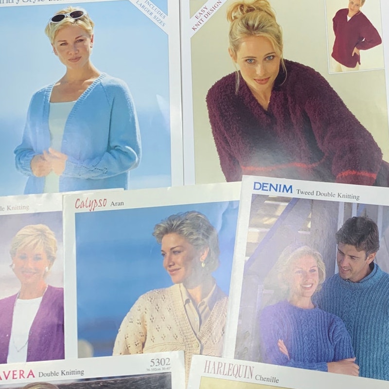 Lot of 10 New Sirdar Women Pullover Tops Sweater Full Color Knitting Patterns