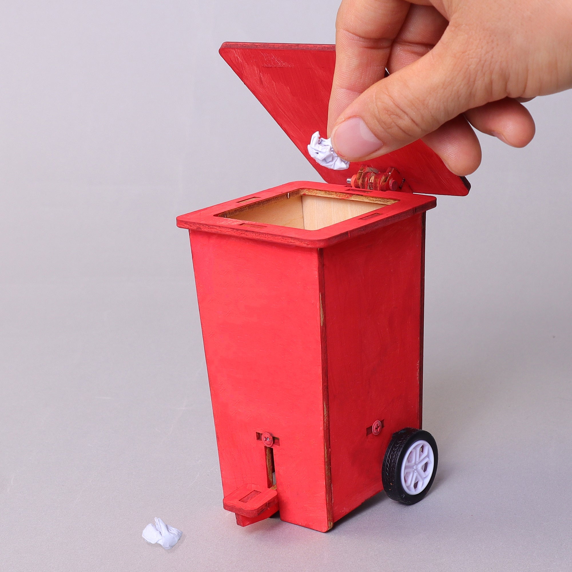 Build Paint Mini Trash Cans Set Desk Decor