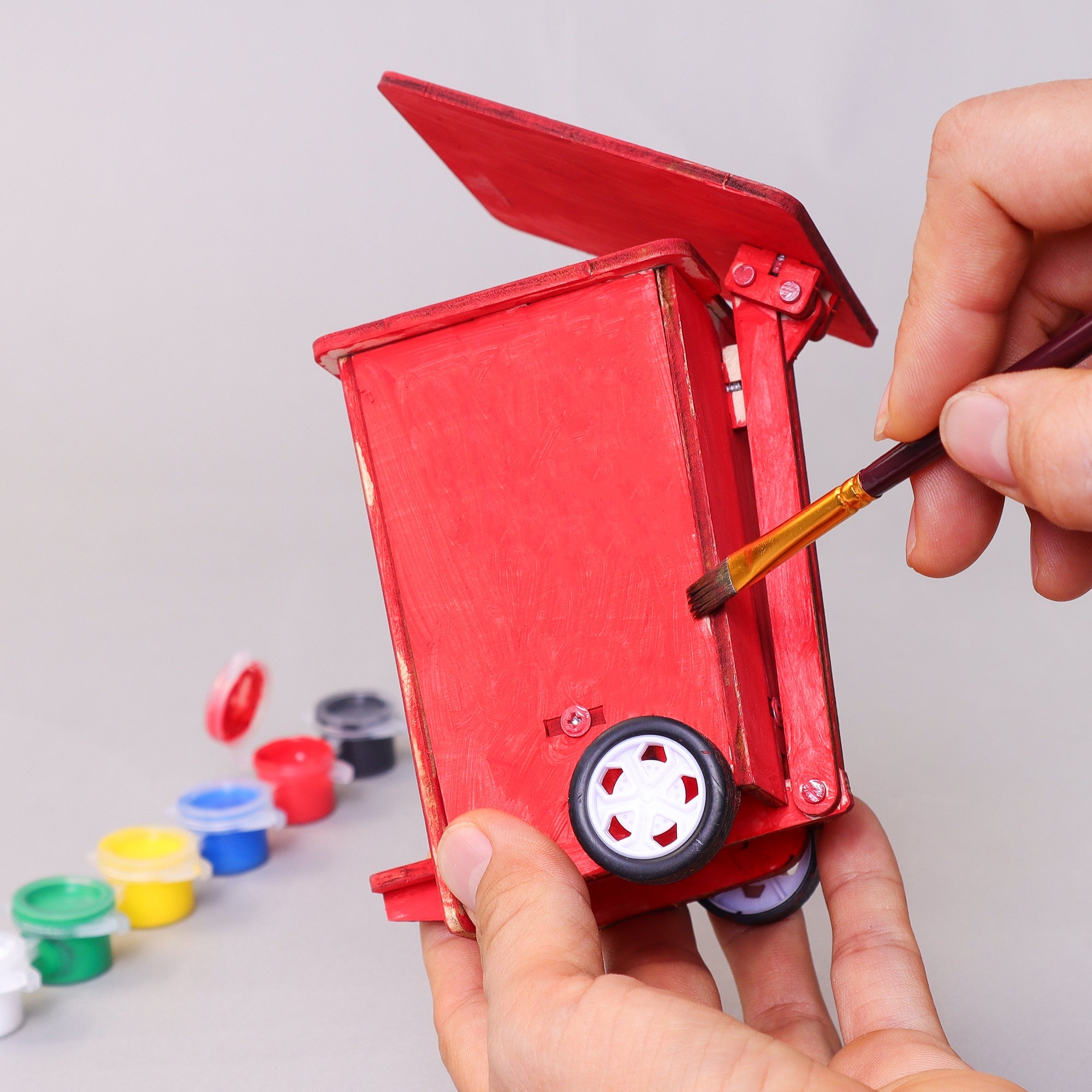 Build Paint Mini Trash Cans Set Desk Decor