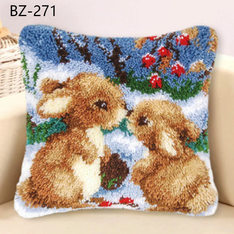 Animal Series Latch Hook Hand Knitted Embroidered Pillow Unfinished Embroidery Material Latch Hook Rug Kits Beginner DIY Supply