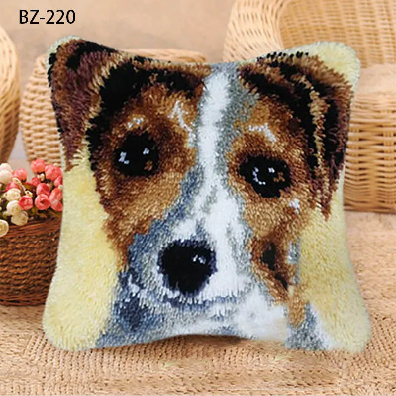 Animal Series Latch Hook Hand Knitted Embroidered Pillow Unfinished Embroidery Material Latch Hook Rug Kits Beginner DIY Supply