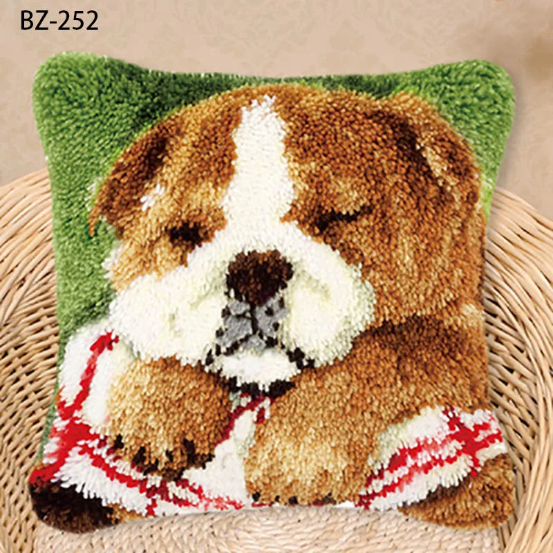 Animal Series Latch Hook Hand Knitted Embroidered Pillow Unfinished Embroidery Material Latch Hook Rug Kits Beginner DIY Supply